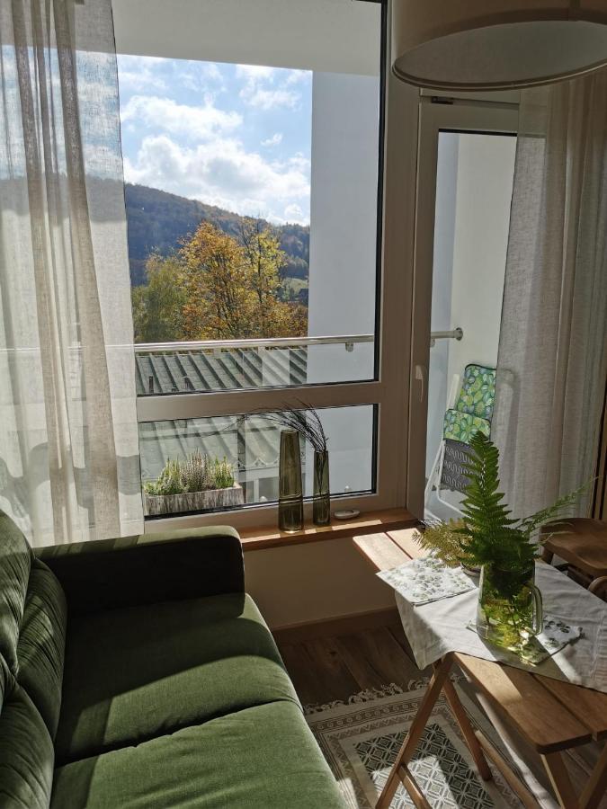 Hearth Hill View Apartment อุสทรอน ภายนอก รูปภาพ