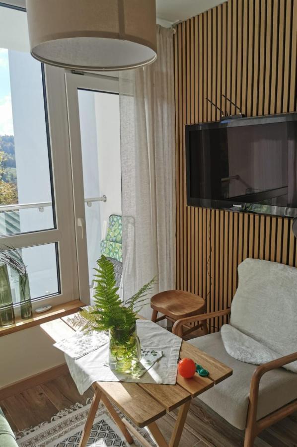 Hearth Hill View Apartment อุสทรอน ภายนอก รูปภาพ