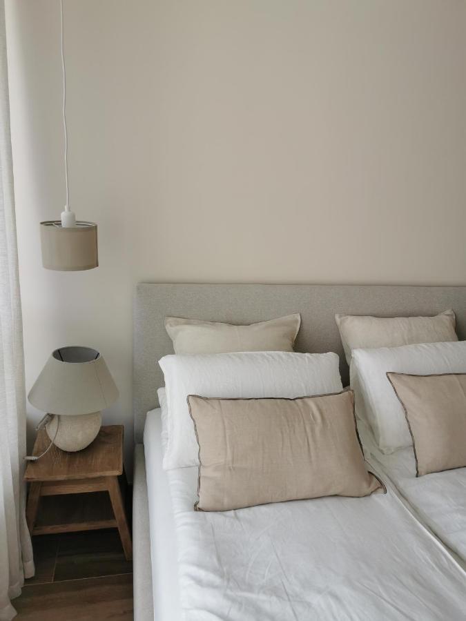 Hearth Hill View Apartment อุสทรอน ภายนอก รูปภาพ